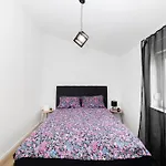 Fancy In Peaceful Area - *