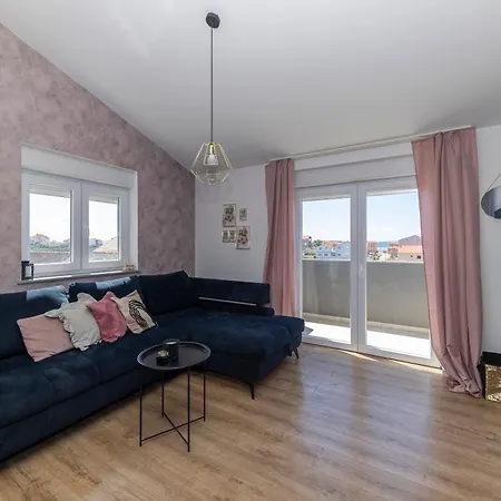 아파트 Fancy In Peaceful Area - 자다르