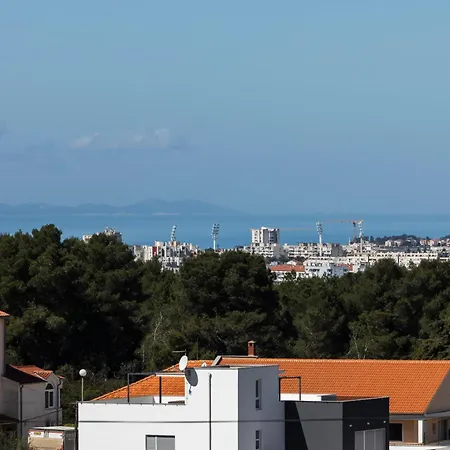 아파트 Fancy In Peaceful Area - *