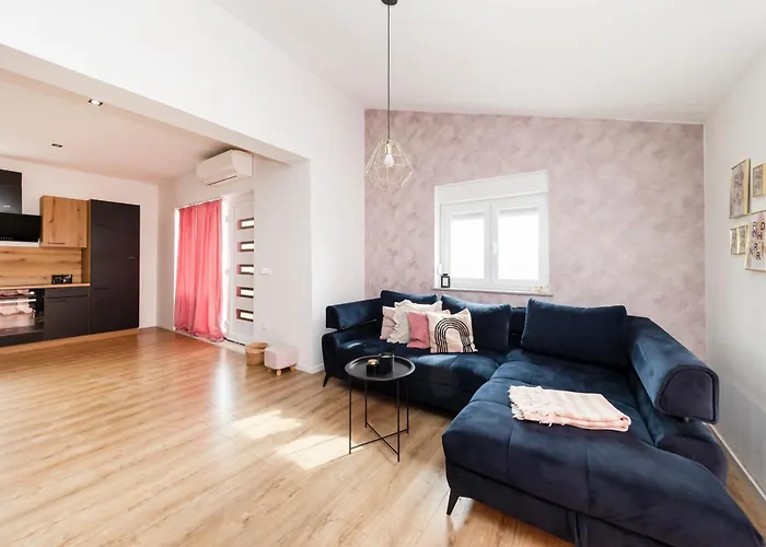 Apartament Fancy In Peaceful Area - Zadar