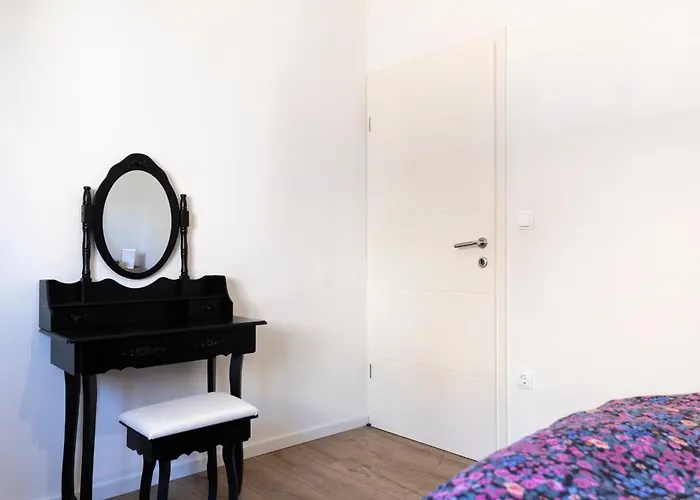 Apartament Fancy In Peaceful Area -
