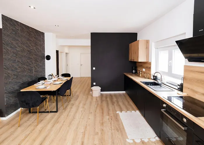 Apartman Fancy In Peaceful Area - *